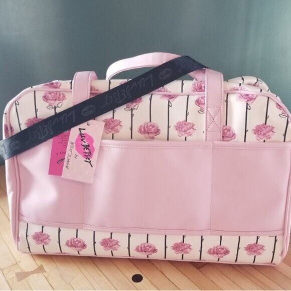 Betsey Johnson Luv Pink Rose Travel Tote duffle bag (doesn’t zip due to broken) - Picture 10 of 11